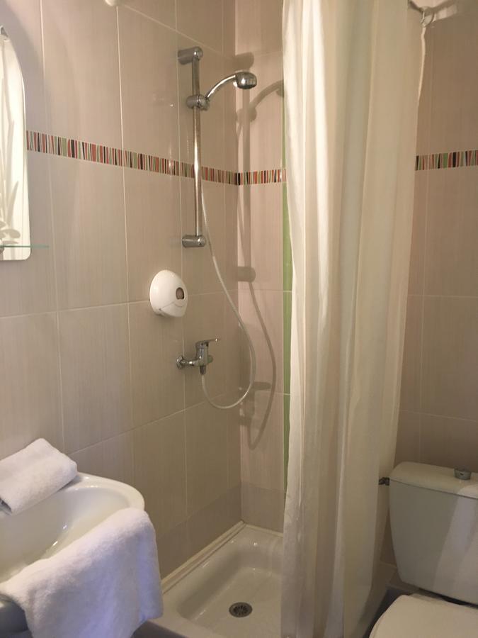Hotel Restaurant Le Cheval Blanc Argentré-du-Plessis Kültér fotó